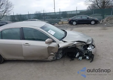 2007 Toyota Camry Le z USA, uszkodzony, nr VIN 4T1BE46K37U704346